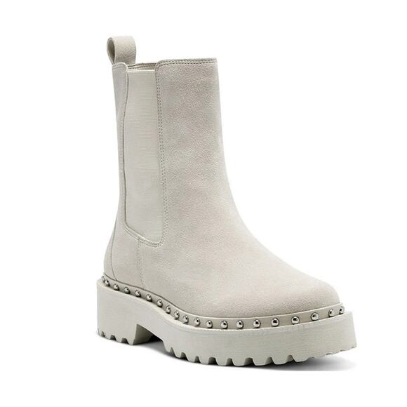 Vince Camuto Meendey Stud Chelsea Boots 9 NEW - Picture 1 of 5